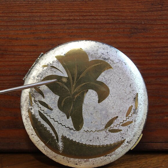 1930s Silver & Gold Tone Powder Compact With Mirror - Picture 3 of 10